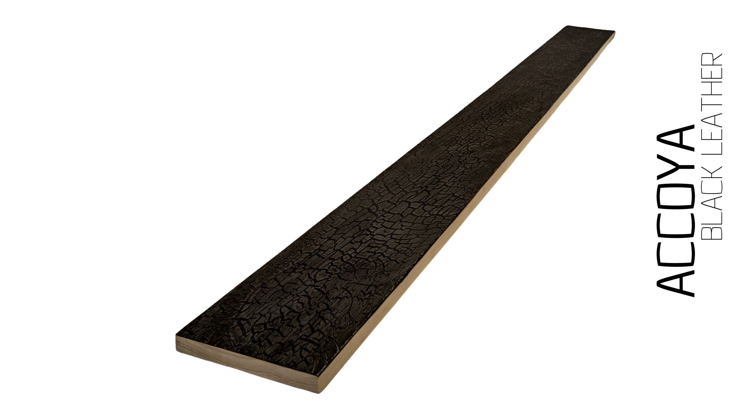 Accoya Black leather. EN + FR