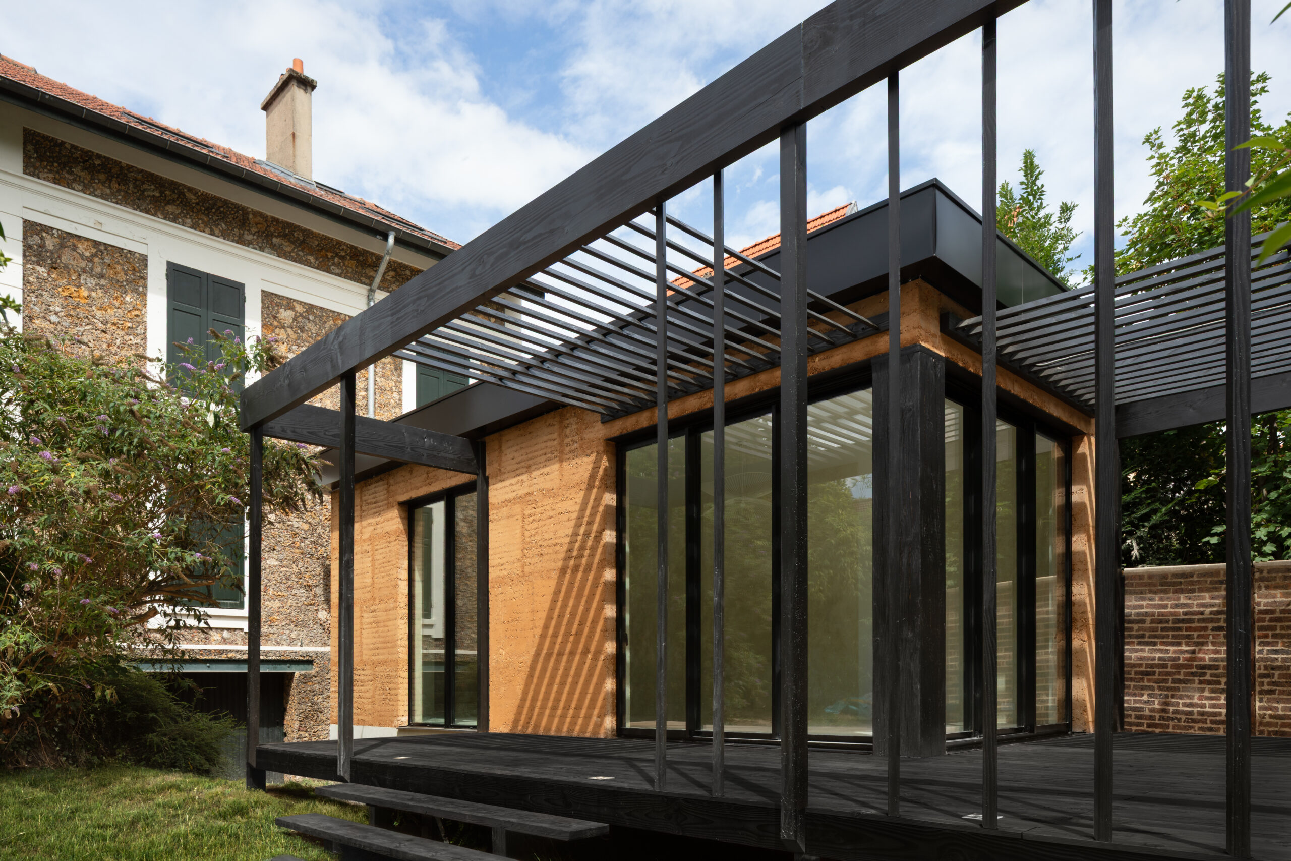 Project Bourg la Reine - Douglas Black out